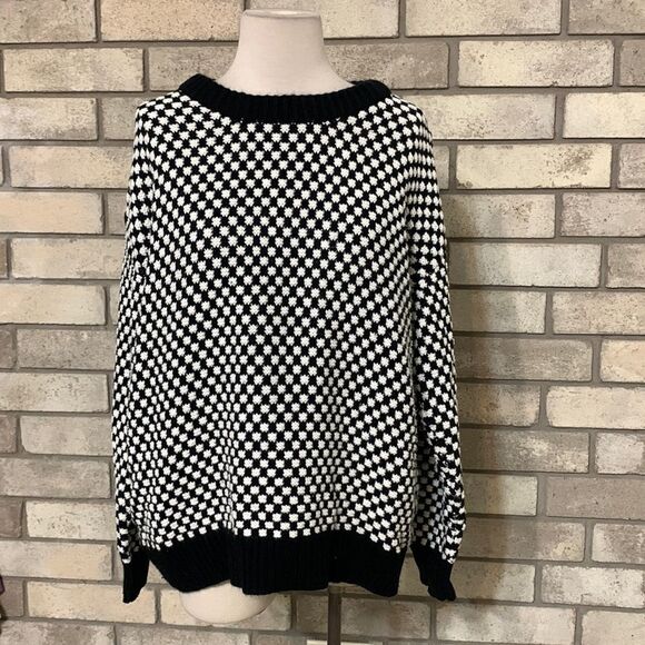 3for$20 sweater small - Picture 1 of 4